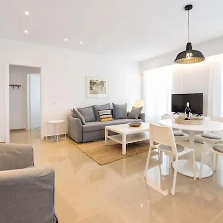 Center Living * Naousa (Paros)